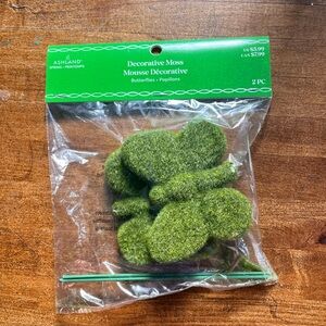 Ashland Green Moss Butterflies